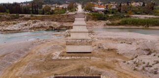 Αρχές καλοκαιριού έτοιμη η νέα γέφυρα στον Εύηνο