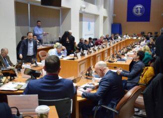 Ψήφισμα του Περιφερειακού Συμβουλίου κατά των υπεράκτιων αιολικών στον Πατραϊκό