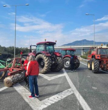 Alert στην κυβέρνηση για τα μπλόκα που πολλαπλασιάζονται με ταχύτατους ρυθμούς
