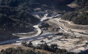 Αλευράδα Αμφιλοχίας: Νεκρός 50χρονος χειριστής από το Αγρίνιο στο έργο της αντλησιοταμίευσης