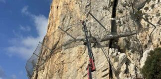 Απομακρύνθηκαν οι συσσωρευμένες πέτρες από τα δίχτυα στην Παλιοβούνα