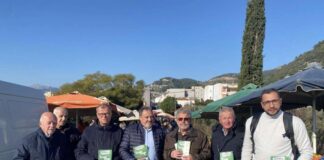 Νέα εξόρμηση του ΠΑΣΟΚ Αιτωλοακαρνανίας για την ακρίβεια: Στη λαϊκή και τα καταστήματα της Ναυπάκτου