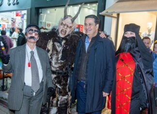 Είναι αυτό που λένε εκτός κλίματος, εκτός εποχής, ντεμοντέ…