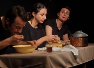 ΔΗΠΕΘΕ Αγρινίου – Μικρό Θέατρο: Συνεχίζονται οι παραστάσεις της «Λυκοχαβιάς» έως 31 Μαρτίου