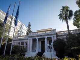 Οι… ζεστοθεσούληδες ακροκεντρώοι και η βουλιμία για την εξουσία