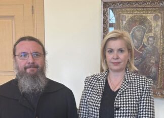 Συνάντηση της Αντιπεριφερειάρχη Γ. Ντάτσικα με το Μητροπολίτη Δαμασκηνό