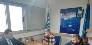 Συνάντηση Σκιαδαρέση με τους κοινοτικούς του Αντιρρίου