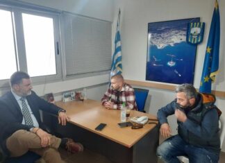 Συνάντηση Σκιαδαρέση με τους κοινοτικούς του Αντιρρίου