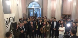 Μεγάλη η προσέλευση στα εγκαίνια της φωτογραφικής έκθεσης του Βασίλη Αρτίκου