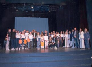 Διαγωνισμός Ποίησης Εκπαιδευτηρίων «Παναγία Προυσιώτισσα»: Συγκινητική η τελετή βράβευσης