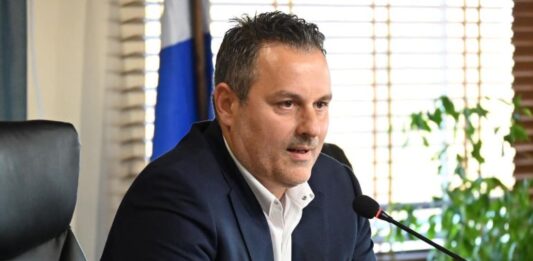 «Δεν έχω πληροφορίες από την κυβέρνηση να συζητά τη δημιουργία ενός νέου πανεπιστημίου»