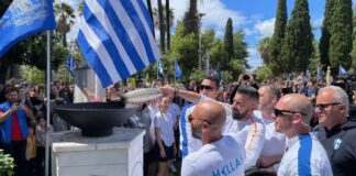 Η Ολυμπιακή Φλόγα στον Κήπο των Ηρώων της Ιερής Πόλης Μεσολογγίου