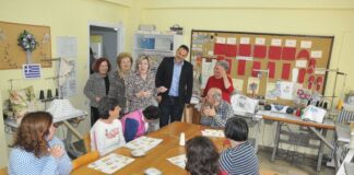 Eπίσκεψη Διαμαντόπουλου στο Εργαστήρι «Παναγία Ελεούσα»