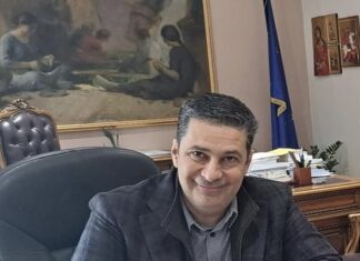 Υπογράφτηκε η σύμβαση για την πλωτή εξέδρα στη λίμνη Κρεμαστών