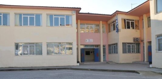 «Ριγμένος» ο Δήμος Αγρινίου από το Υπουργείο Παιδείας