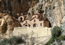 Oι ιερές ακολουθίες της Μεγάλης Εβδομάδας στη Μονή Αγίας Ελεούσας στην Κλεισούρα Μεσολογγίου