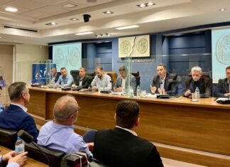 Σε απολύτως “προστατευμένο” περιβάλλον ο Αυγενάκης