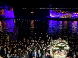 Μεγάλη Παρασκευή: Η κοινή πομπή των Επιταφίων στο Ενετικό Λιμάνι της Ναυπάκτου