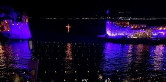 Η ξεχωριστή περιφορά των Επιταφίων στο Λιμάνι της Ναυπάκτου