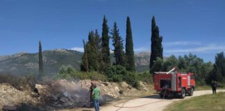 Ζημιά στο δίκτυο ύδρευσης της Παλιόβαρκας από φωτιά