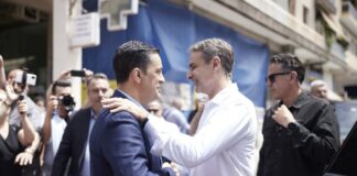 Δεν φαντάζεστε γιατί ο Δήμαρχος πρόσφερε αγιογραφία του Άγιου Χριστοφόρου στο Μητσοτάκη