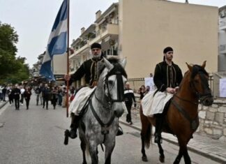 Ναύπακτος: Το Σάββατο η βραδινή Πομπή των Αρματωμένων
