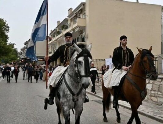 Ναύπακτος: Το Σάββατο η βραδινή Πομπή των Αρματωμένων