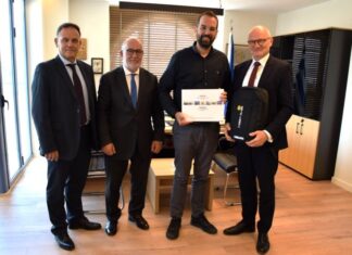 Συνάντηση Φαρμάκη με τον Πρέσβη της Γερμανίας στην Ελλάδα