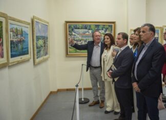 Πινακοθήκη με έργα του Χαράλαμπου Ζαχαρόπουλου απέκτησε το 2ο Δημοτικό Σχολείο Αγρινίου