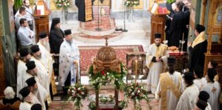 Αγία Τριάδα Αγρινίου: Με λαμπρότητα η υποδοχή του λειψάνου του Αγίου Σπυρίδωνα