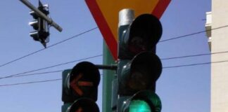 Τοποθετούνται φανάρια στη διασταύρωση Μακρή και Χαρ. Τρικούπη