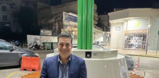 Τουλάχιστον το έξυπνο ηλιακό δένδρο να μην είναι σαν το wifi του Δήμου