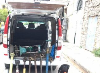 Eξιχνιάστηκαν τέσσερις κλοπές σε Αιτωλικό και Οινιάδες