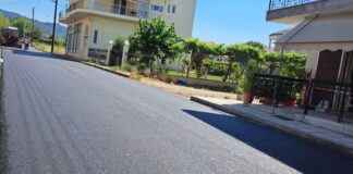 Αγρίνιο: Εργασίες ασφαλτόστρωσης στην οδό Σισμάνη