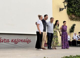 Θερμό χειροκρότημα για τα χορευτικά του Δήμου Αγρινίου