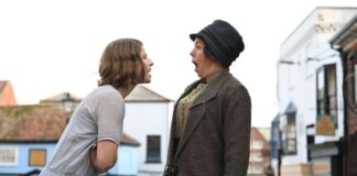 «Μικρά Πρόστυχα Γράμματα» στον Ελληνίς