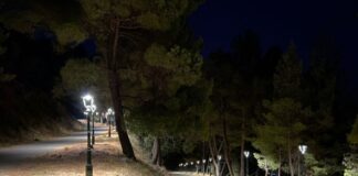 Φωτίστηκε o δρόμος του κάστρου της Ναυπάκτου