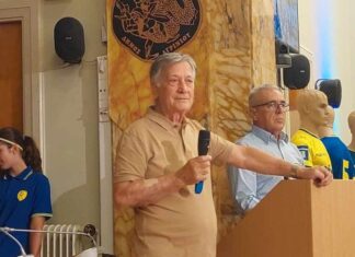 Φώτης Κωστούλας: Αφυπνιστείτε, αρχίστε να παίρνετε στα χέρια σας την ομάδα