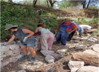 «Εργαστήριο Ξερολιθιάς» από την ομάδα νέων του Ι.Δ.Ε.Α.Π.Θ.