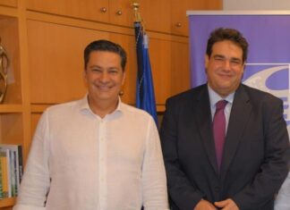 Η… άνεση του να σε πειράζει ο Υπουργός Εσωτερικών