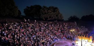 Μια βραδιά… σαν «Παραμύθι» στο αναστηλωμένο αρχαίο θέατρο Οινιαδών