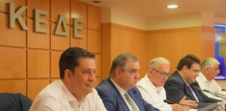 Γ. Παπαναστασίου για τα έργα της οπτικής ίνας: Λειτουργούν με τη λογική της αποικιοκρατίας