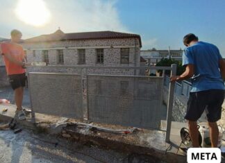 Σε εξέλιξη η αποκατάσταση του αύλειου χώρου της Δημοτικής Βιβλιοθήκης Αμφιλοχίας