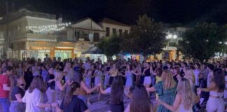 Ξεσήκωσε το κοινό ο Μανώλης Κονταρός στο Θέρμο