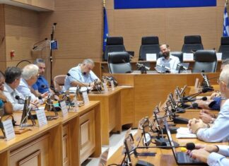 Η Π.Ε.Δ. Δυτικής Ελλάδας κλιμακώνει τις κινητοποιήσεις για τη συγχώνευση των ΦΟΔΣΑ