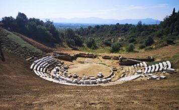 Εγκαίνια με συναυλία για το αναστηλωμένο θέατρο της Στράτου