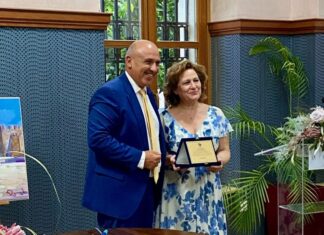 Επίτιμη Δημότης Ναυπακτίας η Ολυμπία Βικάτου