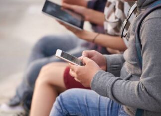 Η έκθεση των παιδιών στα social media αυξάνουν δραματικά τις πιθανότητες θυματοποίησης