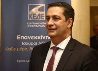 Φθηνότερο το νερό από ένα κινητό το μήνα, λέει ο Δήμαρχος: Επικαλέστηκε τρίμηνο λογαριασμό 36 ευρώ!