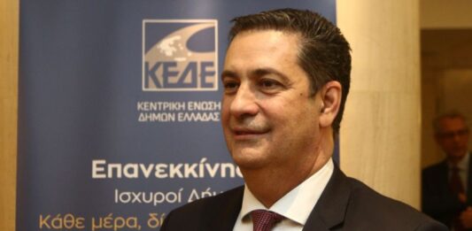 Αδιαμεσολάβητα στα Υπουργεία ο πολύς Γ. Παπαναστασίου